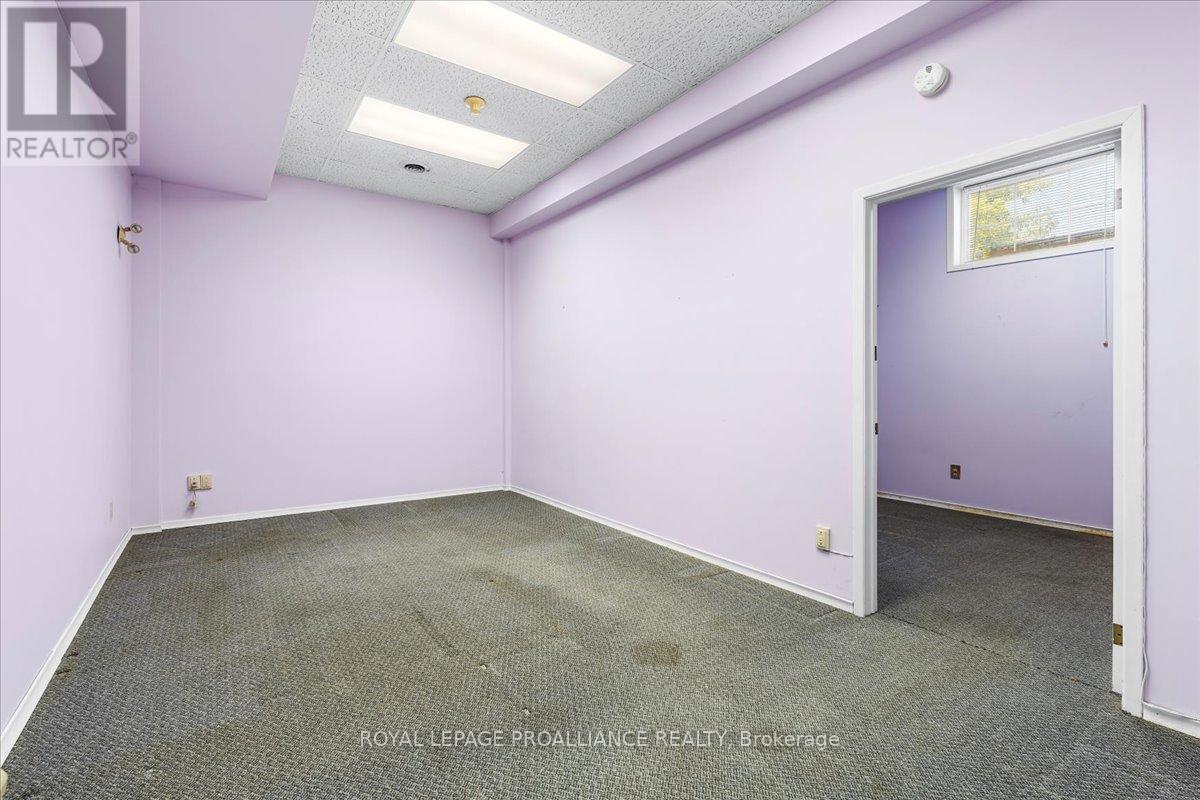 320 Colborne Street, Tweed, Ontario  K0K 3J0 - Photo 39 - X12308316