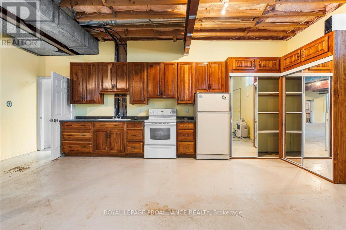 320 Colborne Street, Tweed, Ontario  K0K 3J0 - Photo 43 - X12308316
