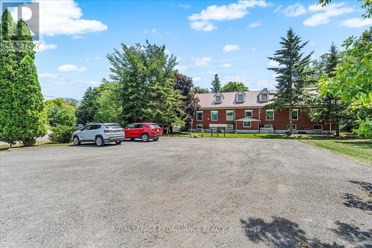 320 Colborne Street, Tweed, Ontario  K0K 3J0 - Photo 9 - X12308316