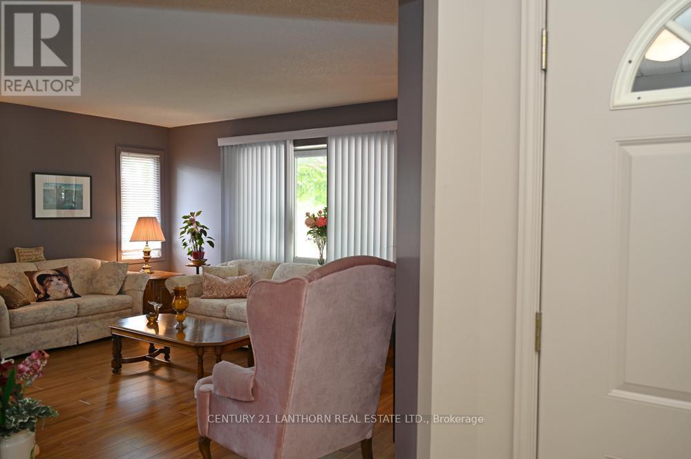 26 Heritage Drive, Prince Edward County, Ontario  K0K 3L0 - Photo 13 - X12310675