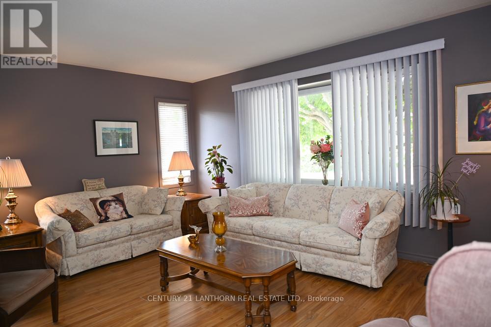 26 Heritage Drive, Prince Edward County, Ontario  K0K 3L0 - Photo 14 - X12310675
