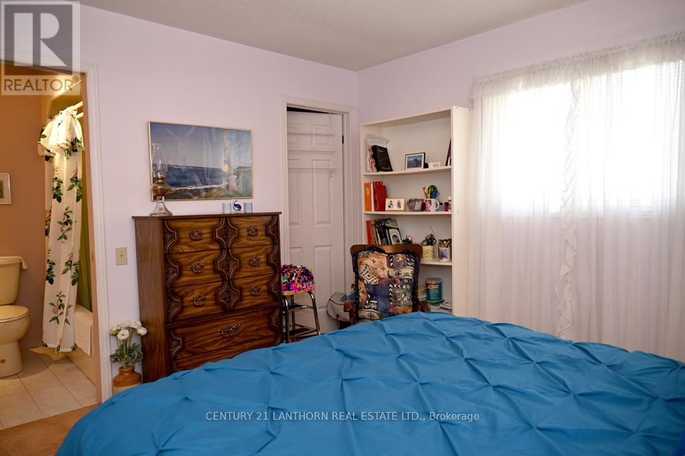 26 Heritage Drive, Prince Edward County, Ontario  K0K 3L0 - Photo 27 - X12310675