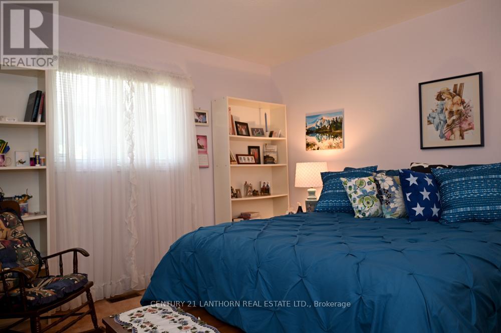 26 Heritage Drive, Prince Edward County, Ontario  K0K 3L0 - Photo 30 - X12310675