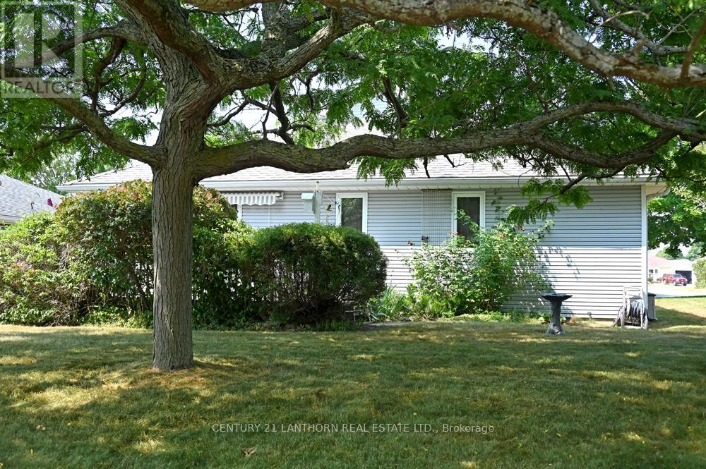 26 Heritage Drive, Prince Edward County, Ontario  K0K 3L0 - Photo 7 - X12310675