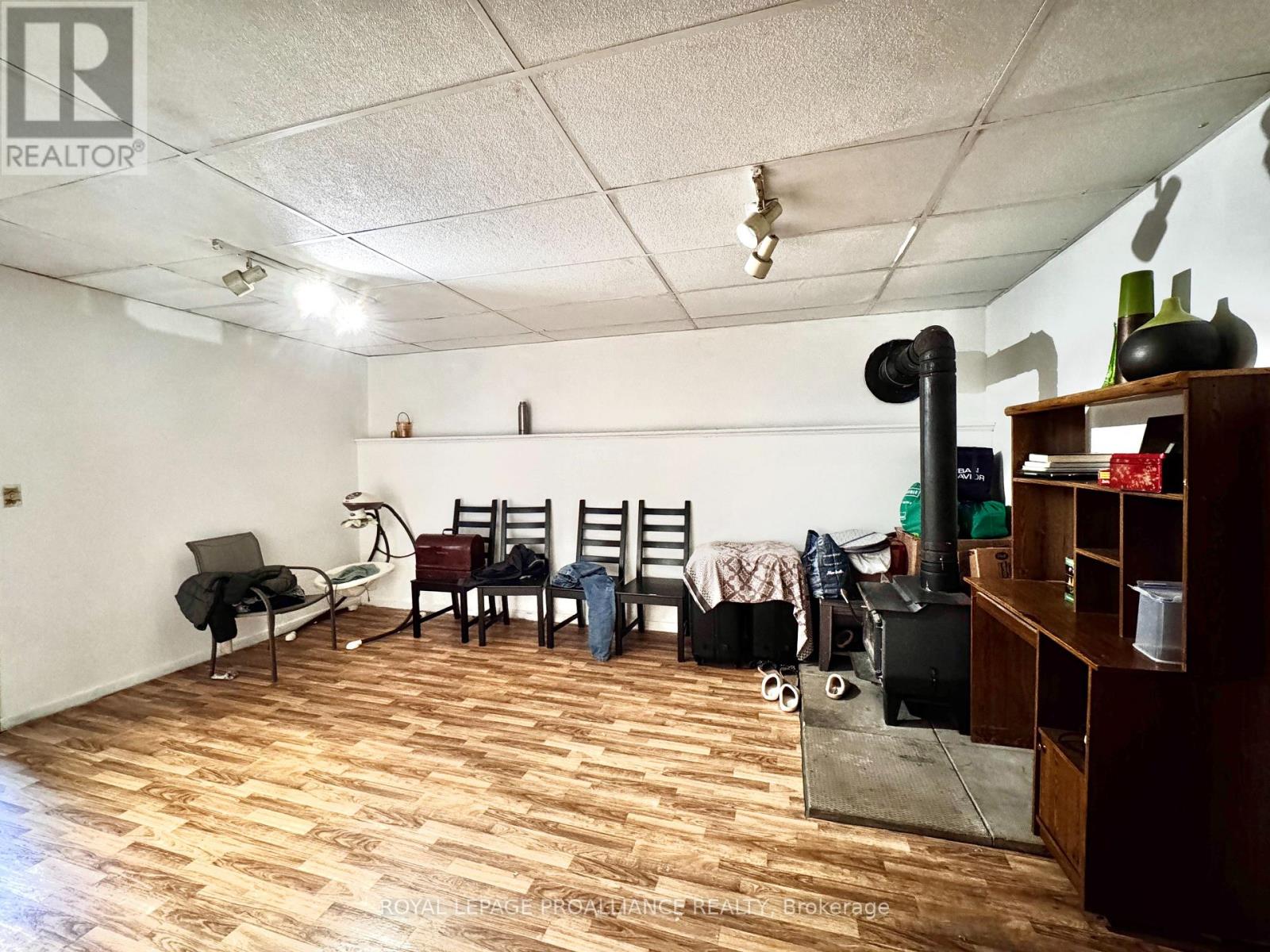 57 Donald Street, Belleville, Ontario  K8P 2J2 - Photo 13 - X12310748