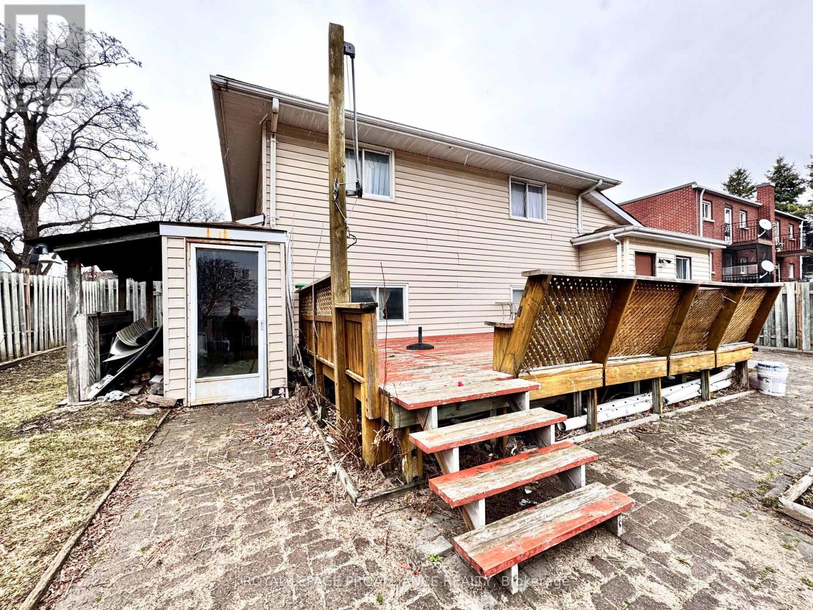 57 Donald Street, Belleville, Ontario  K8P 2J2 - Photo 18 - X12310748