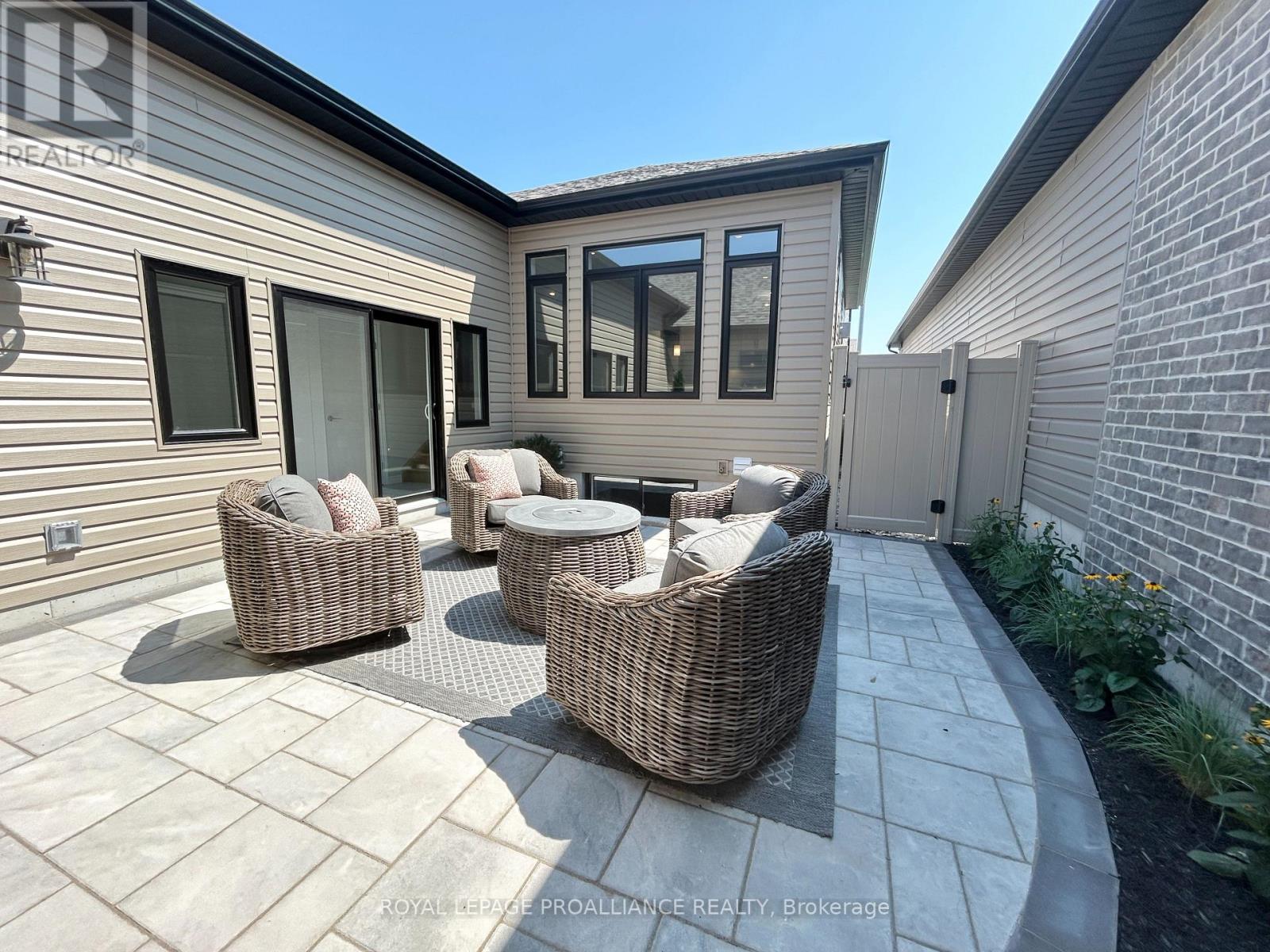 79 Athabaska Drive, Belleville, Ontario  K8N 0T1 - Photo 14 - X12311162