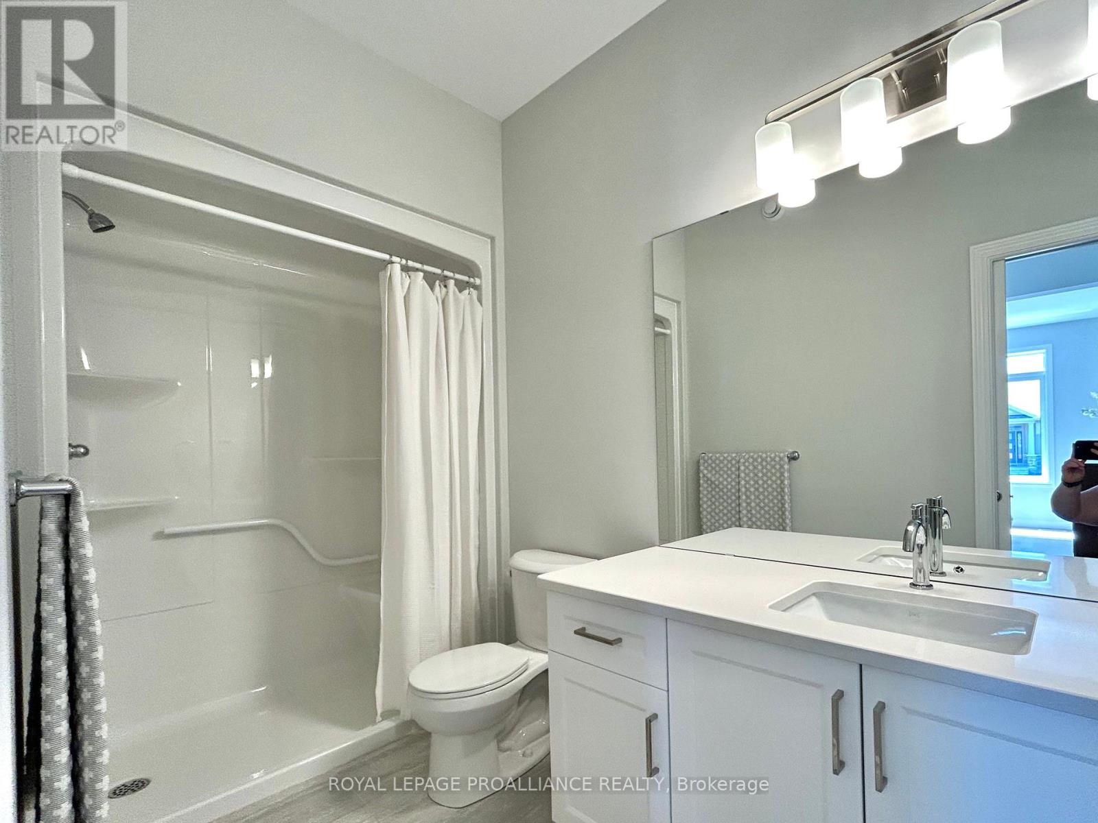 79 Athabaska Drive, Belleville, Ontario  K8N 0T1 - Photo 6 - X12311162
