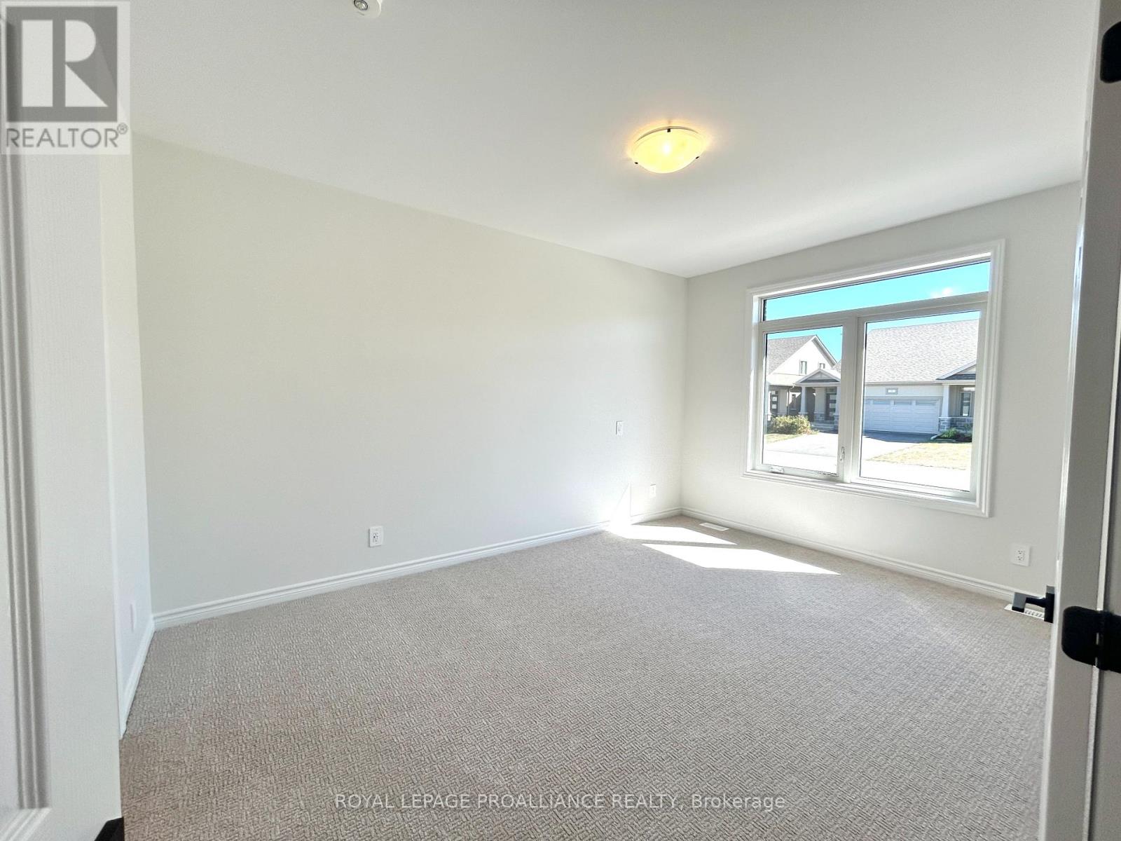 81 Athabaska Drive, Belleville, Ontario  K8N 0T1 - Photo 13 - X12311358