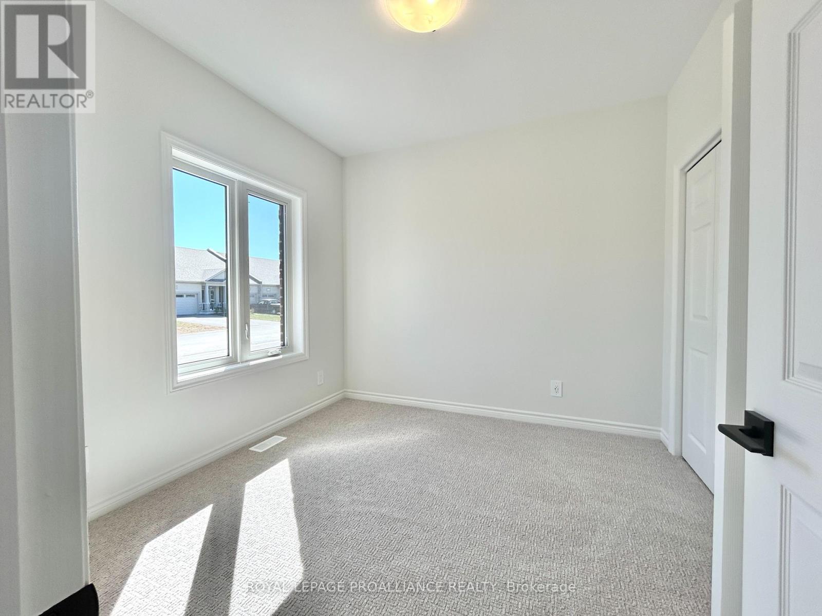 81 Athabaska Drive, Belleville, Ontario  K8N 0T1 - Photo 16 - X12311358