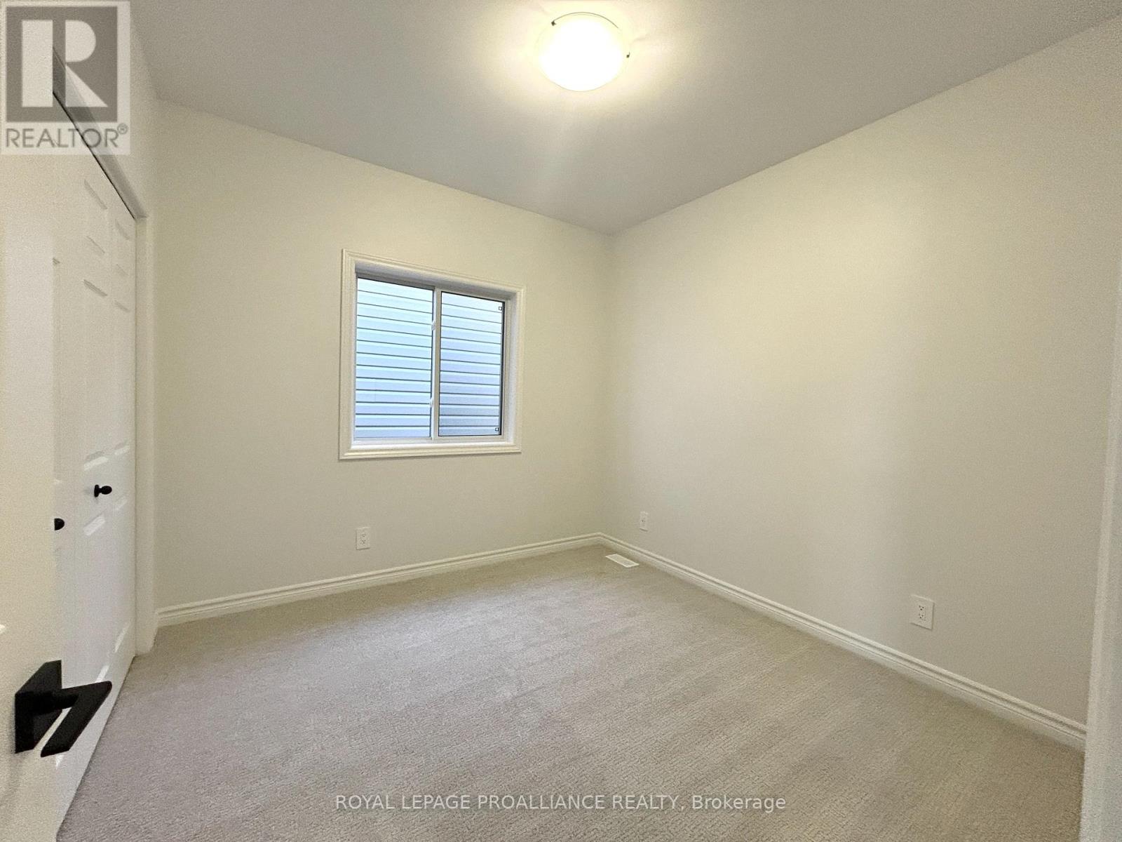 81 Athabaska Drive, Belleville, Ontario  K8N 0T1 - Photo 17 - X12311358