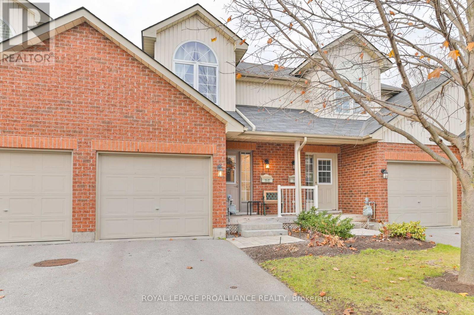 37 - 35 Albion Street, Belleville, Ontario  K8N 5Y8 - Photo 1 - X12311652