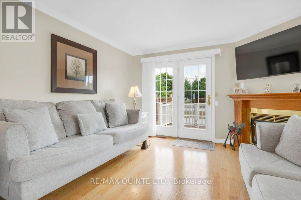 2 Heritage Drive, Prince Edward County, Ontario  K0K 3L0 - Photo 27 - X12313511
