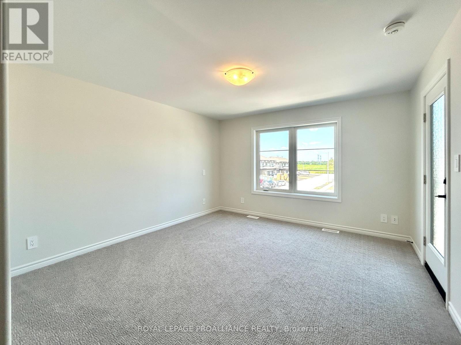 22 Riverstone Way, Belleville, Ontario  K8N 0S6 - Photo 15 - X12313754