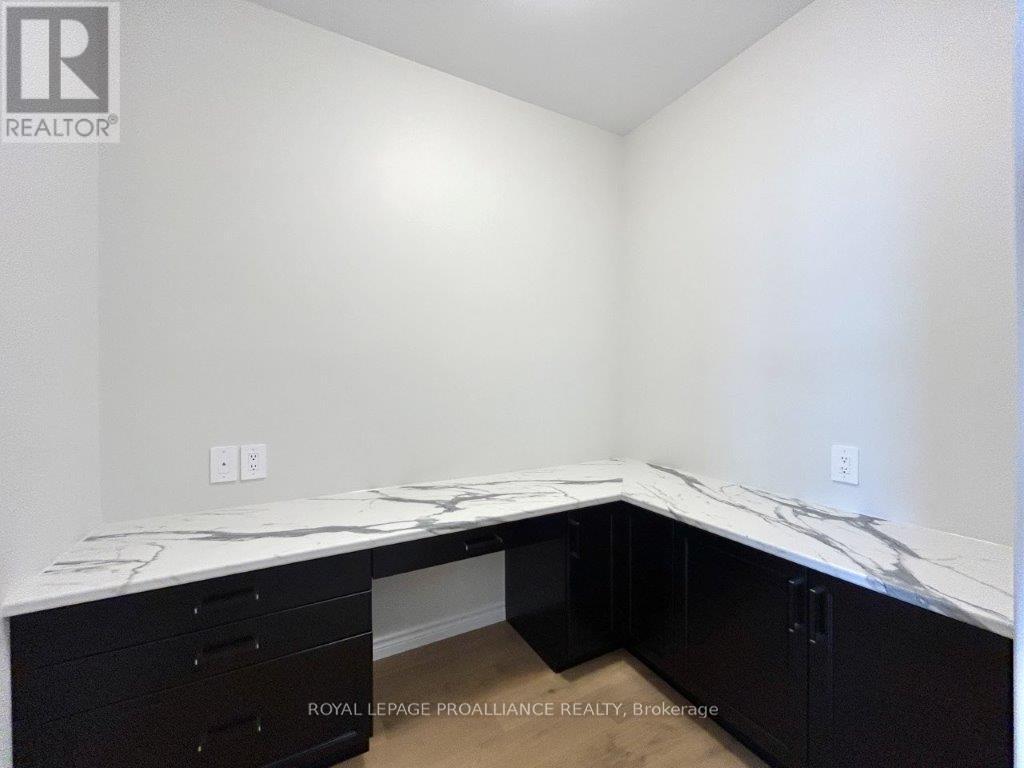 22 Riverstone Way, Belleville, Ontario  K8N 0S6 - Photo 6 - X12313754