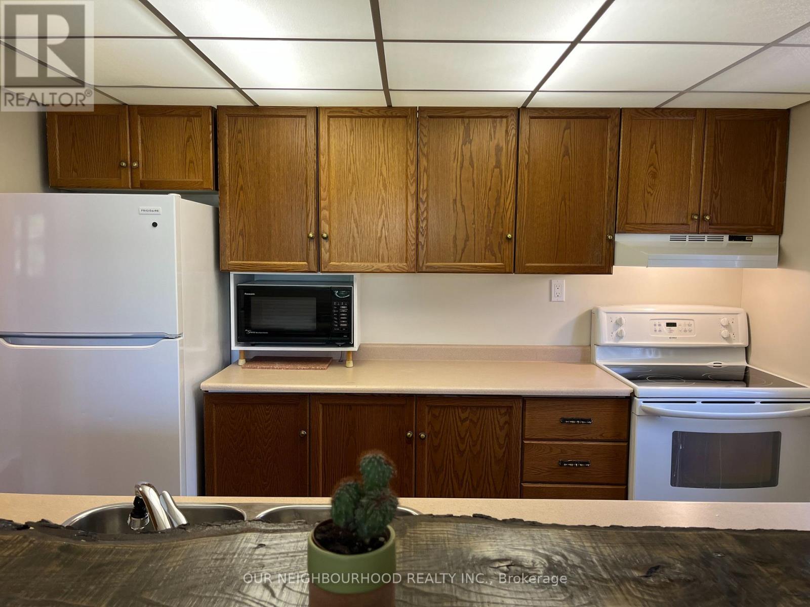 72 Lakeshore Road, Marmora And Lake, Ontario  K0K 2M0 - Photo 5 - X12314363