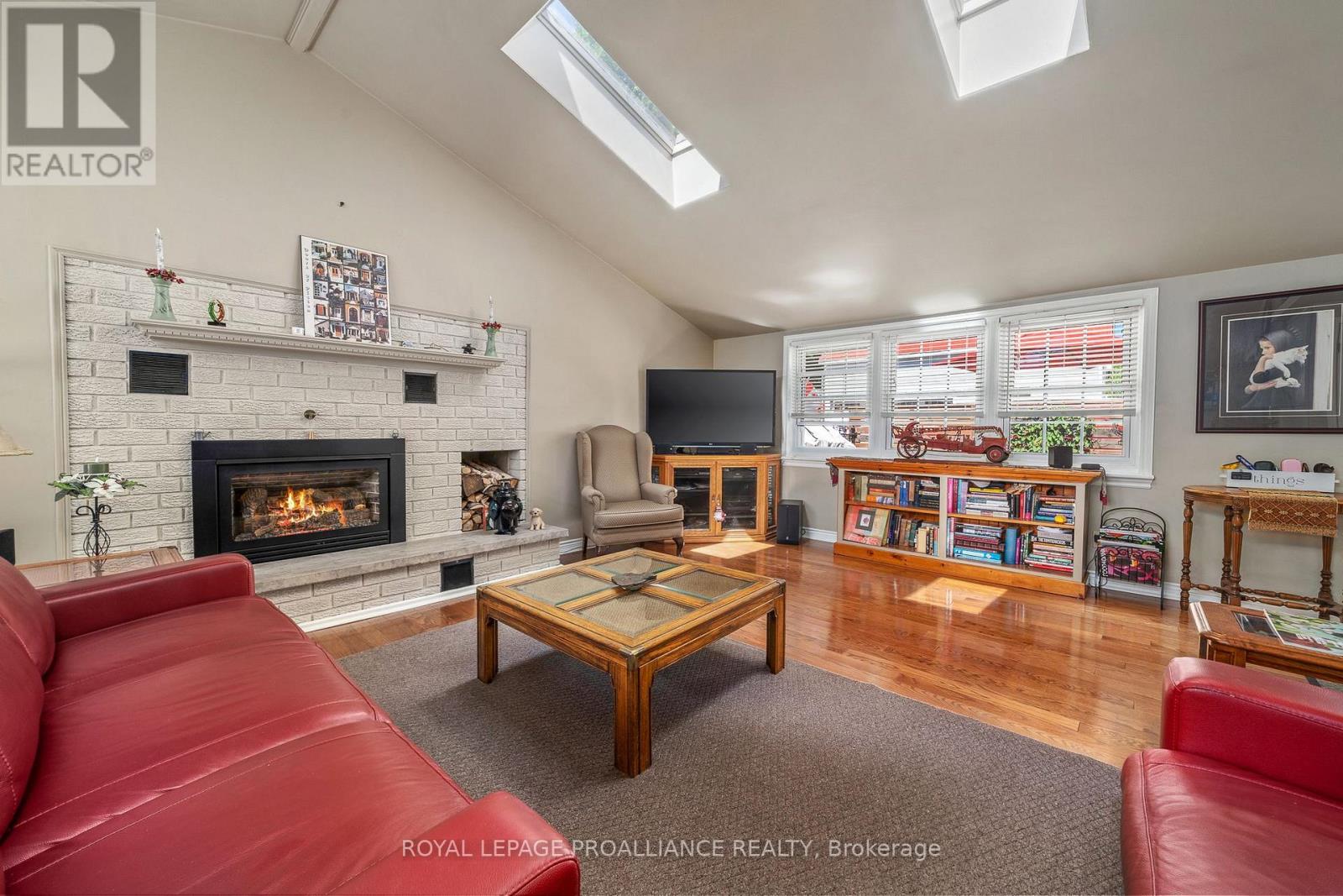 41 King Street, Prince Edward County, Ontario  K0K 2T0 - Photo 16 - X12315484