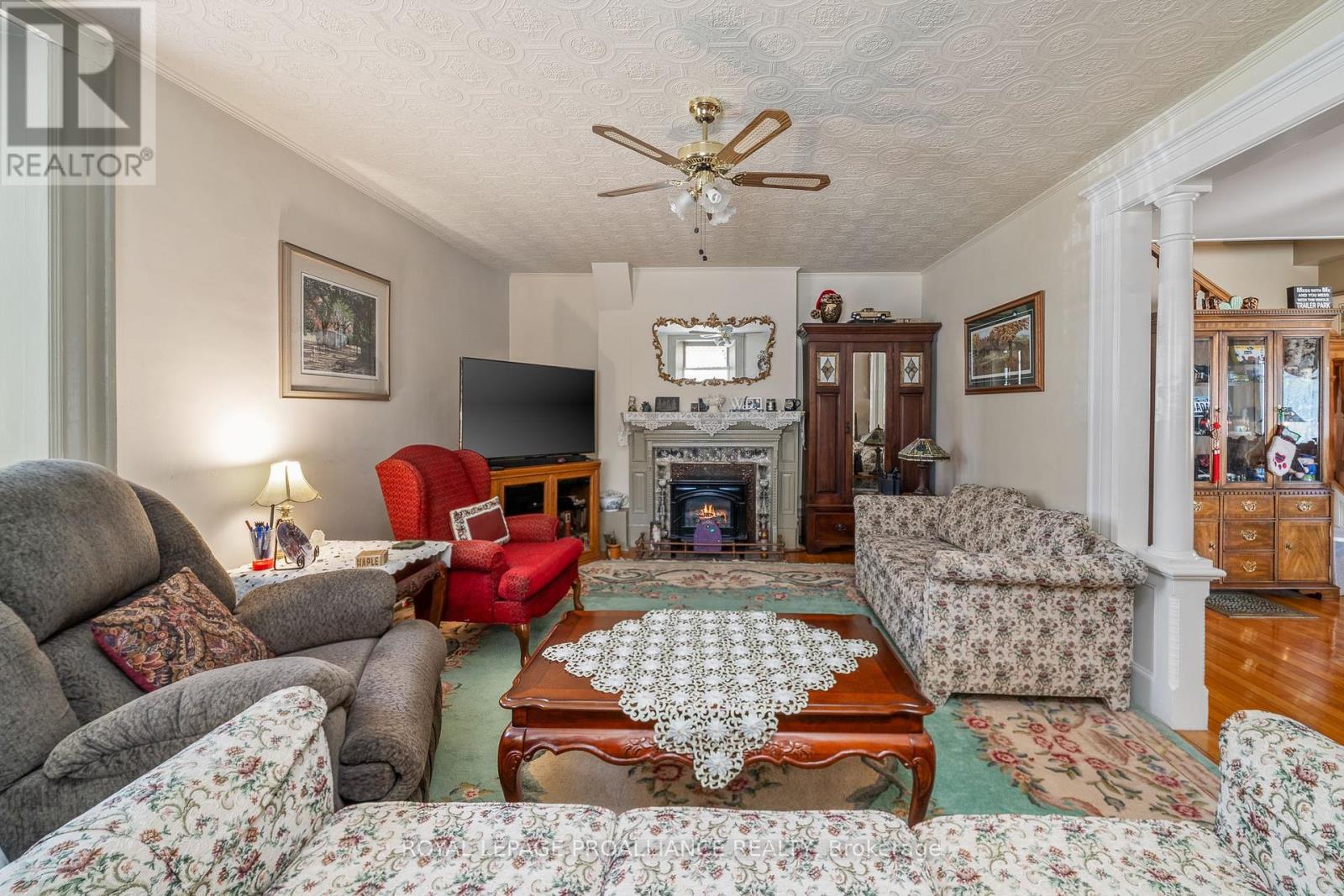 41 King Street, Prince Edward County, Ontario  K0K 2T0 - Photo 9 - X12315484