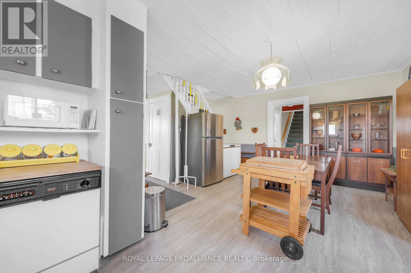 39 Palmateer Road, Tweed, Ontario  K0K 3J0 - Photo 15 - X12315534