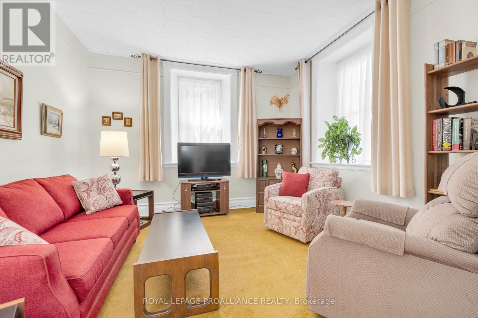 39 Palmateer Road, Tweed, Ontario  K0K 3J0 - Photo 5 - X12315534