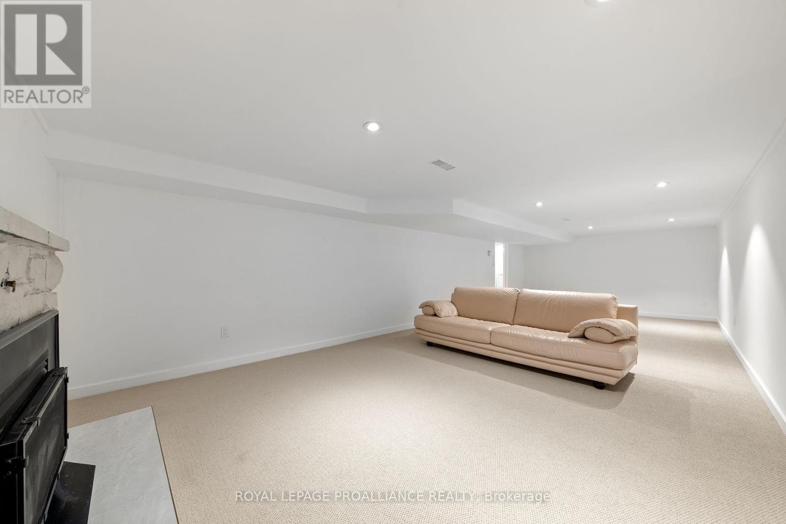 17 Princess Drive, Quinte West, Ontario  K0K 1L0 - Photo 36 - X12316985