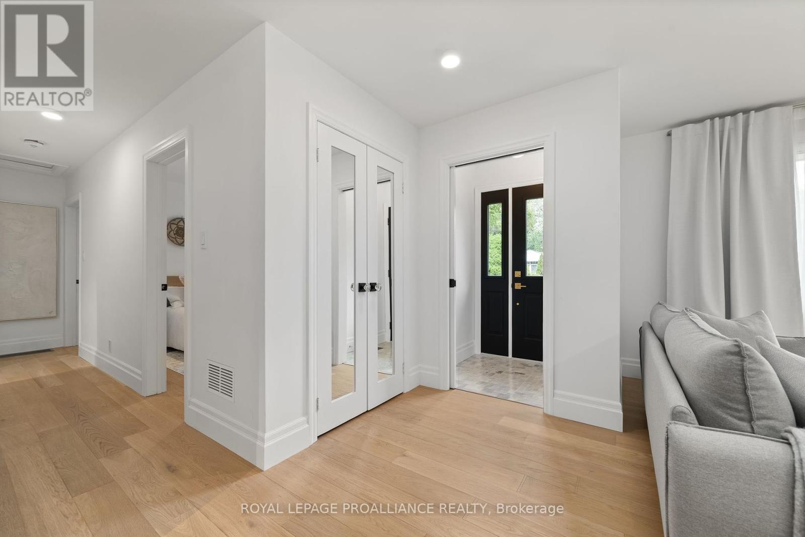 17 Princess Drive, Quinte West, Ontario  K0K 1L0 - Photo 6 - X12316985