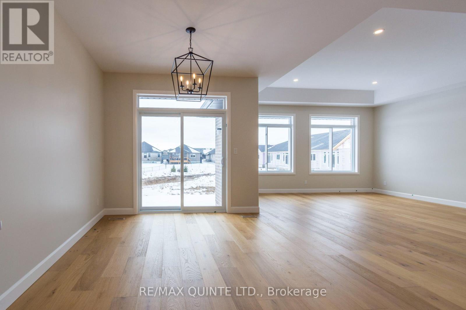 6 Vaughn Court, Belleville, Ontario  K8N 0R7 - Photo 6 - X12318160