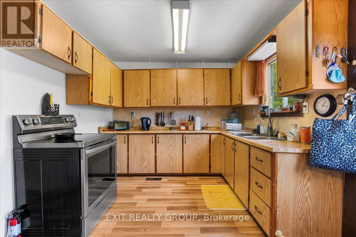 330 Black River Road, Tweed, Ontario  K0K 3J0 - Photo 13 - X12318201
