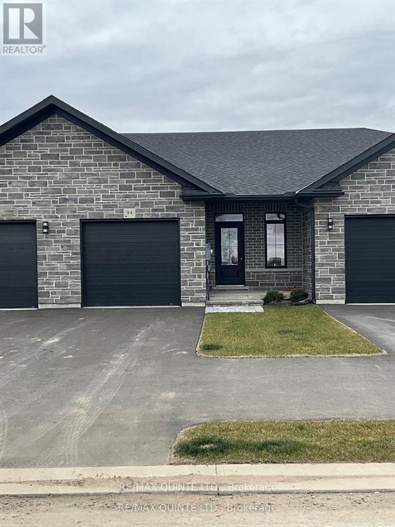 94 RAYCROFT DRIVE, Belleville, Ontario