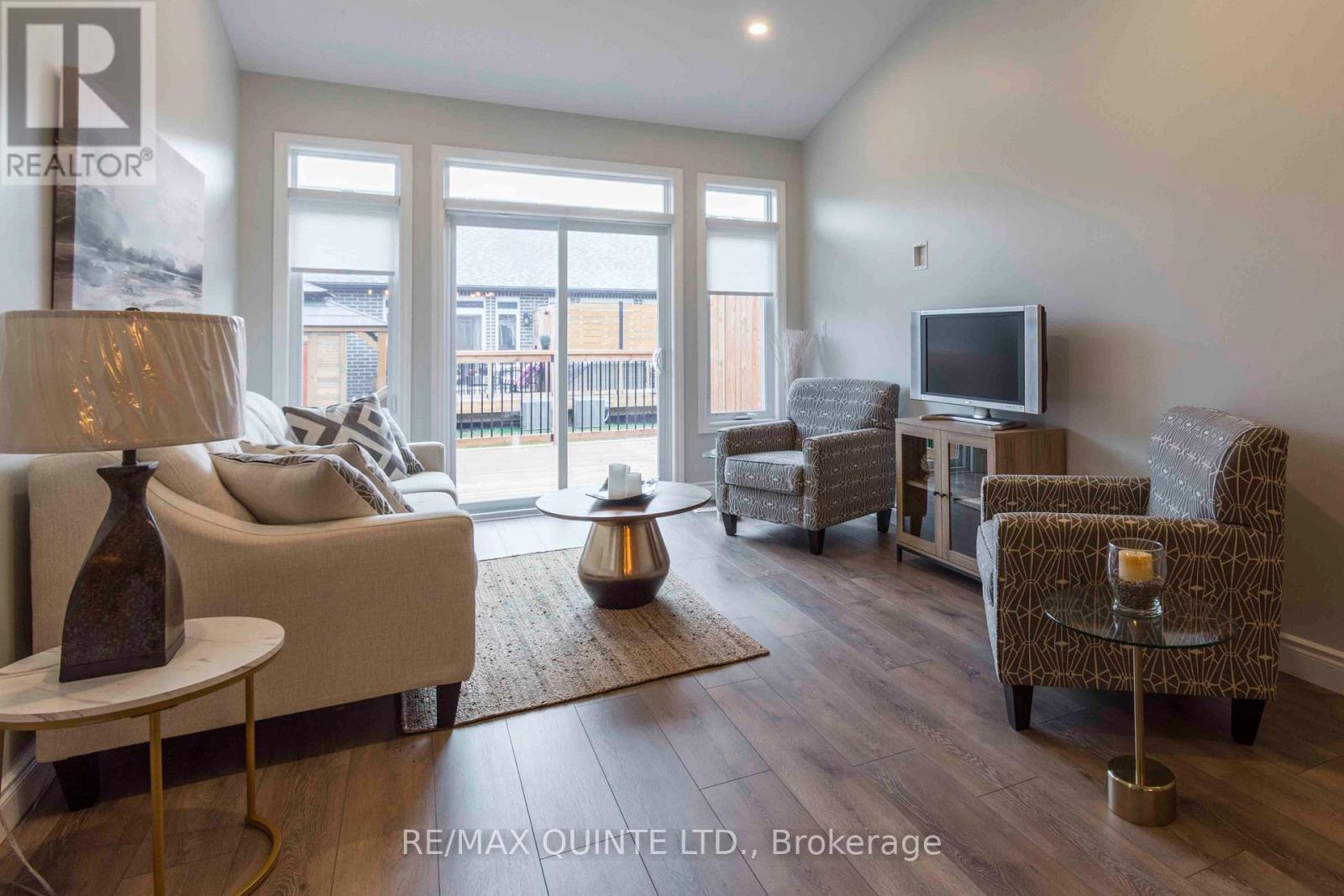 94 Raycroft Drive, Belleville, Ontario  K8N 0R4 - Photo 11 - X12318207
