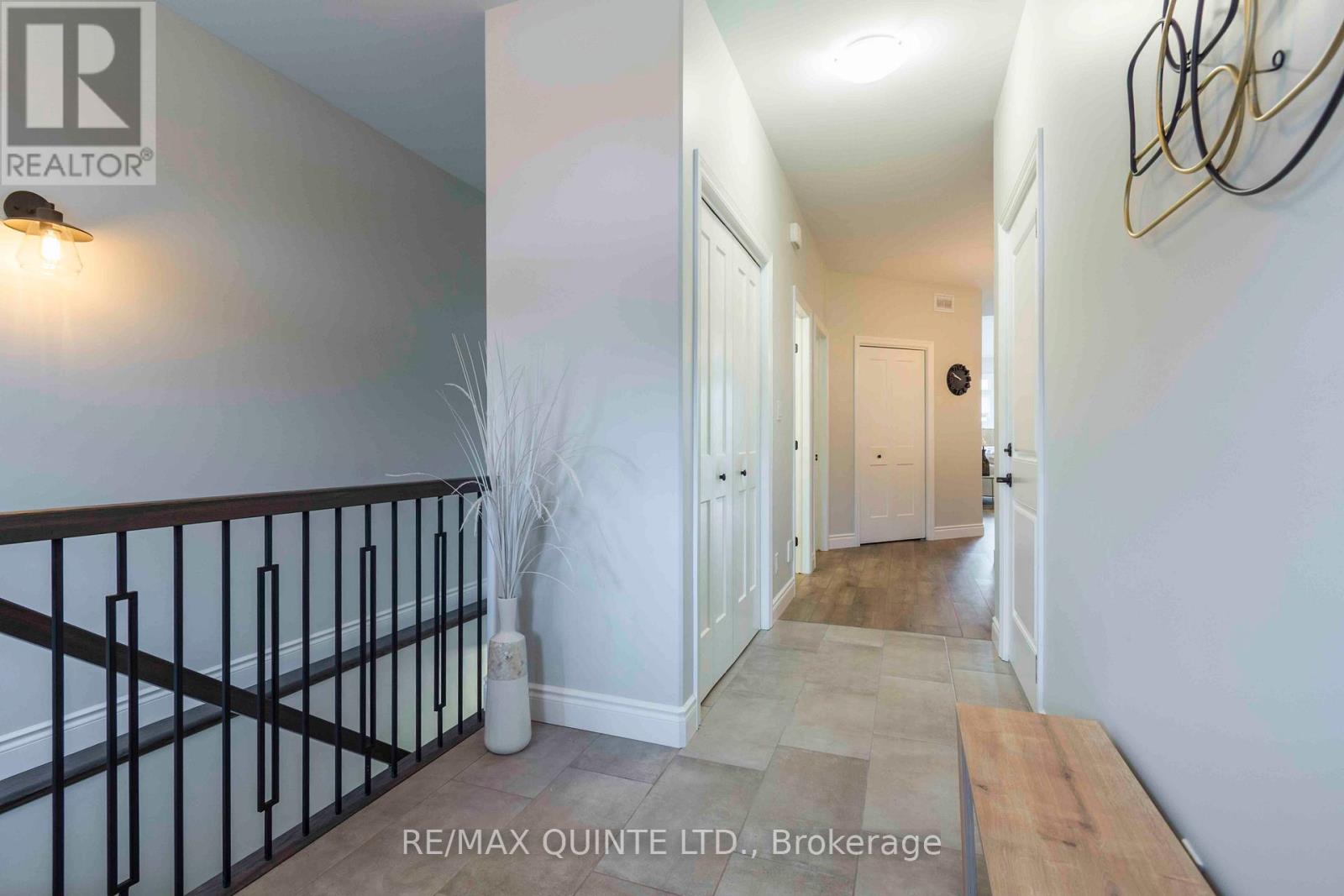 94 Raycroft Drive, Belleville, Ontario  K8N 0R4 - Photo 3 - X12318207