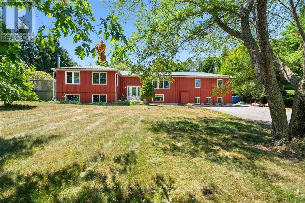 1207 SHANNON ROAD, Prince Edward County, Ontario