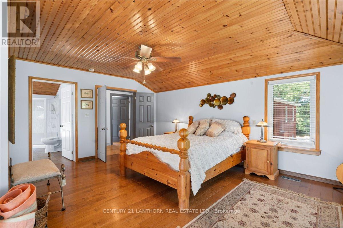 1207 Shannon Road, Prince Edward County, Ontario  K0K 2T0 - Photo 11 - X12320117