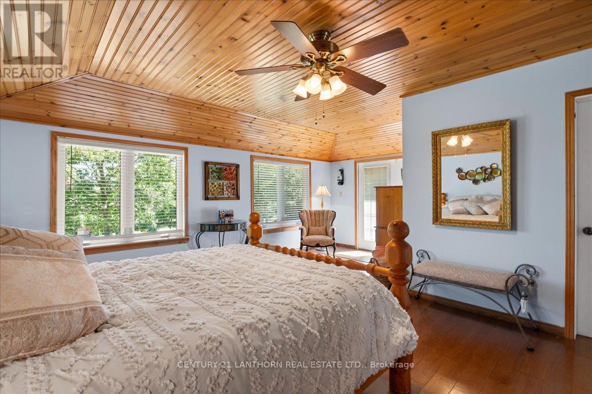 1207 Shannon Road, Prince Edward County, Ontario  K0K 2T0 - Photo 12 - X12320117