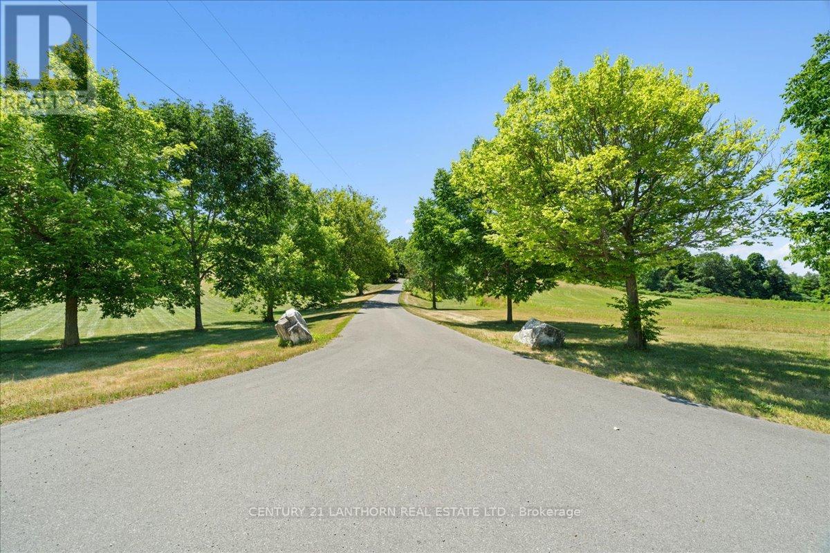 1207 Shannon Road, Prince Edward County, Ontario  K0K 2T0 - Photo 43 - X12320117