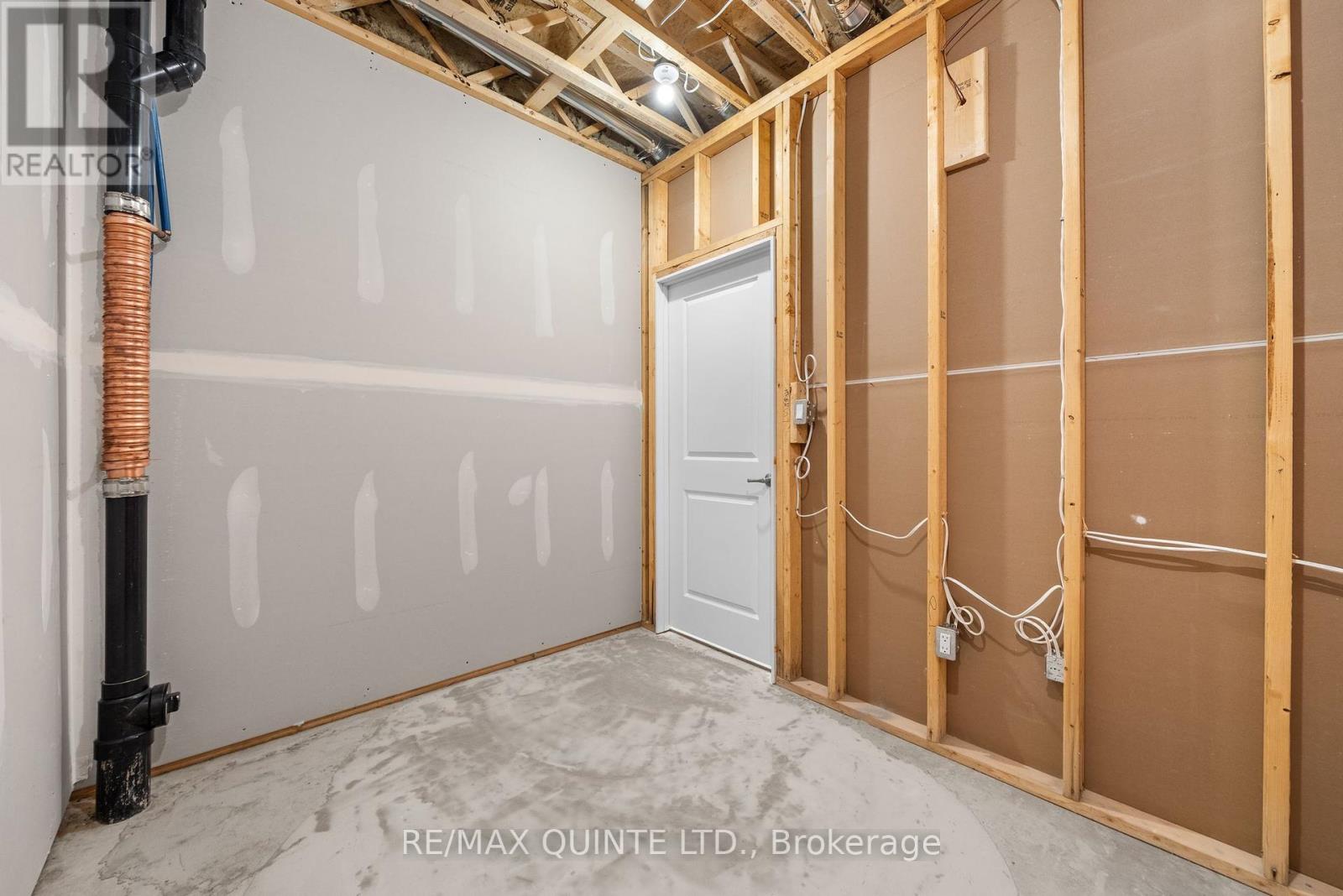 51 Evans Street, Prince Edward County, Ontario  K0K 2T0 - Photo 25 - X12320132