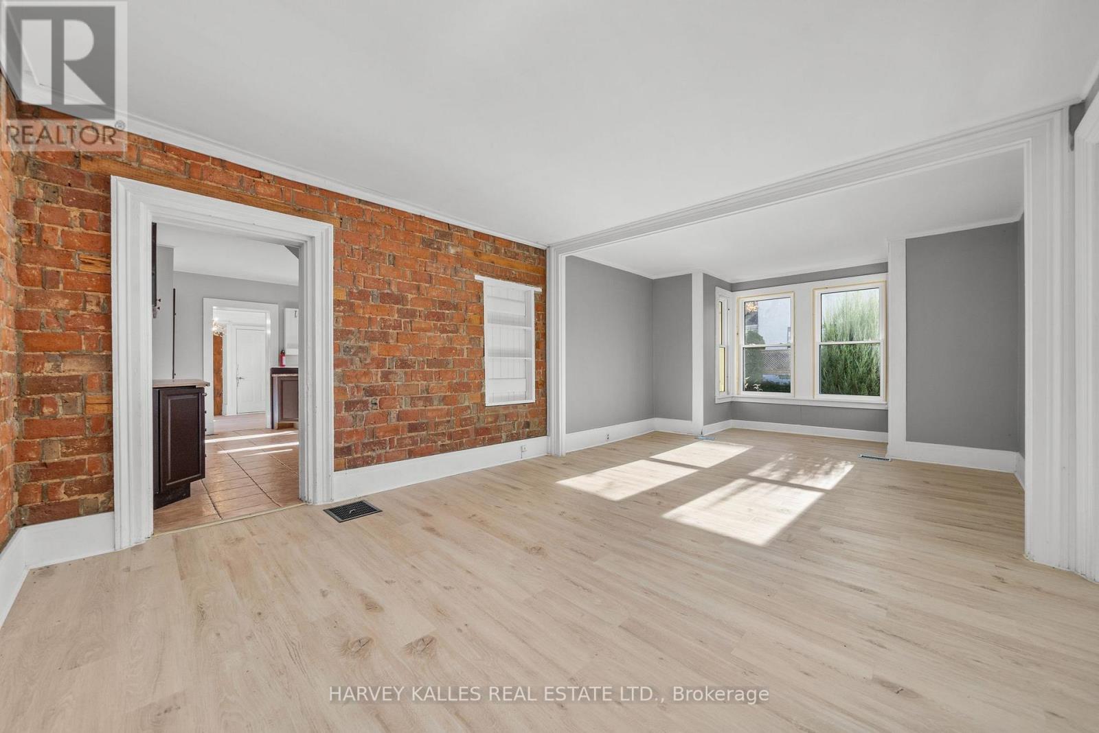 11 Ferguson Street, Prince Edward County, Ontario  K0K 2T0 - Photo 10 - X12321379