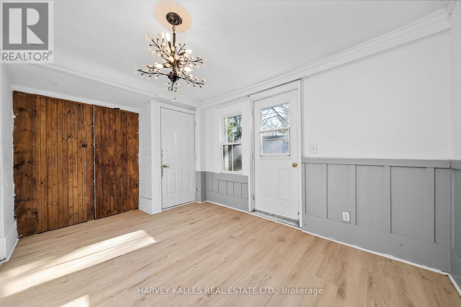 11 Ferguson Street, Prince Edward County, Ontario  K0K 2T0 - Photo 17 - X12321379
