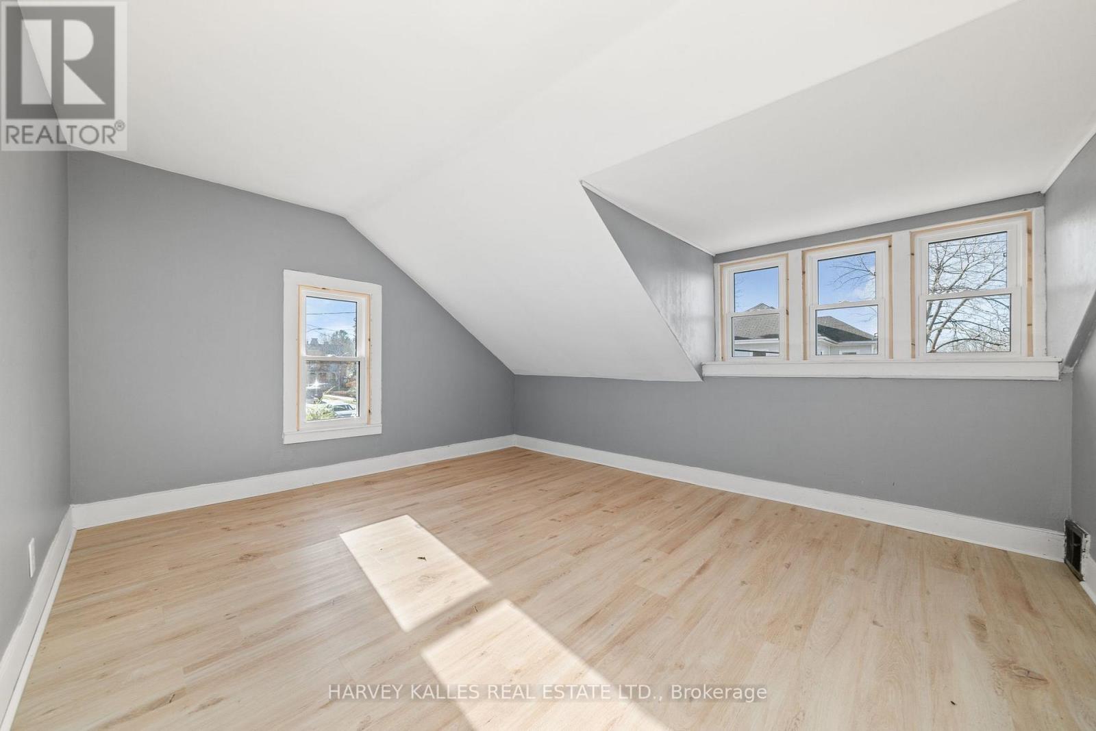 11 Ferguson Street, Prince Edward County, Ontario  K0K 2T0 - Photo 23 - X12321379