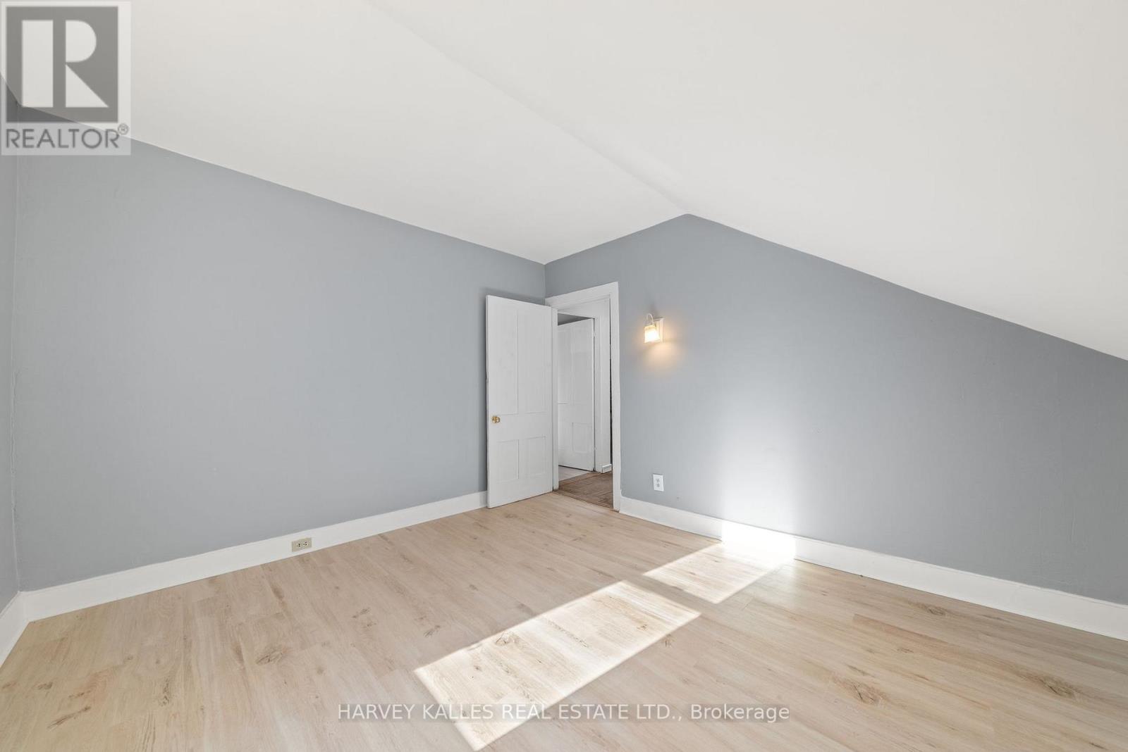 11 Ferguson Street, Prince Edward County, Ontario  K0K 2T0 - Photo 25 - X12321379