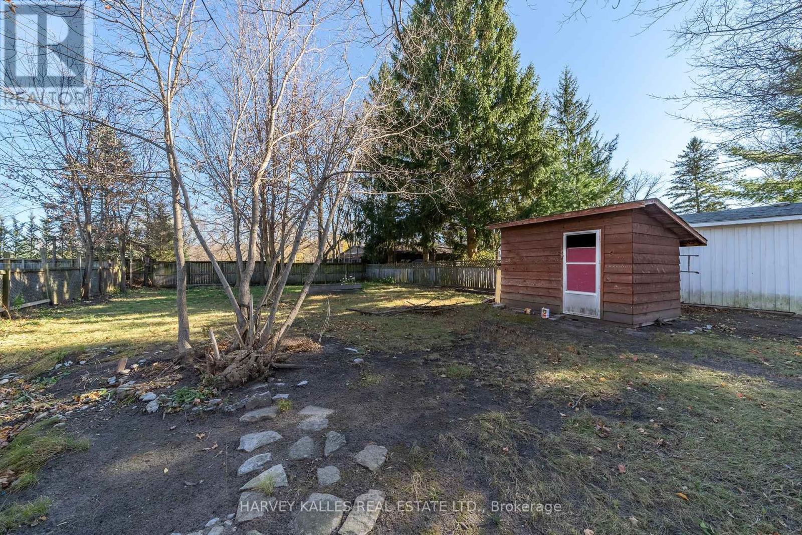 11 Ferguson Street, Prince Edward County, Ontario  K0K 2T0 - Photo 29 - X12321379