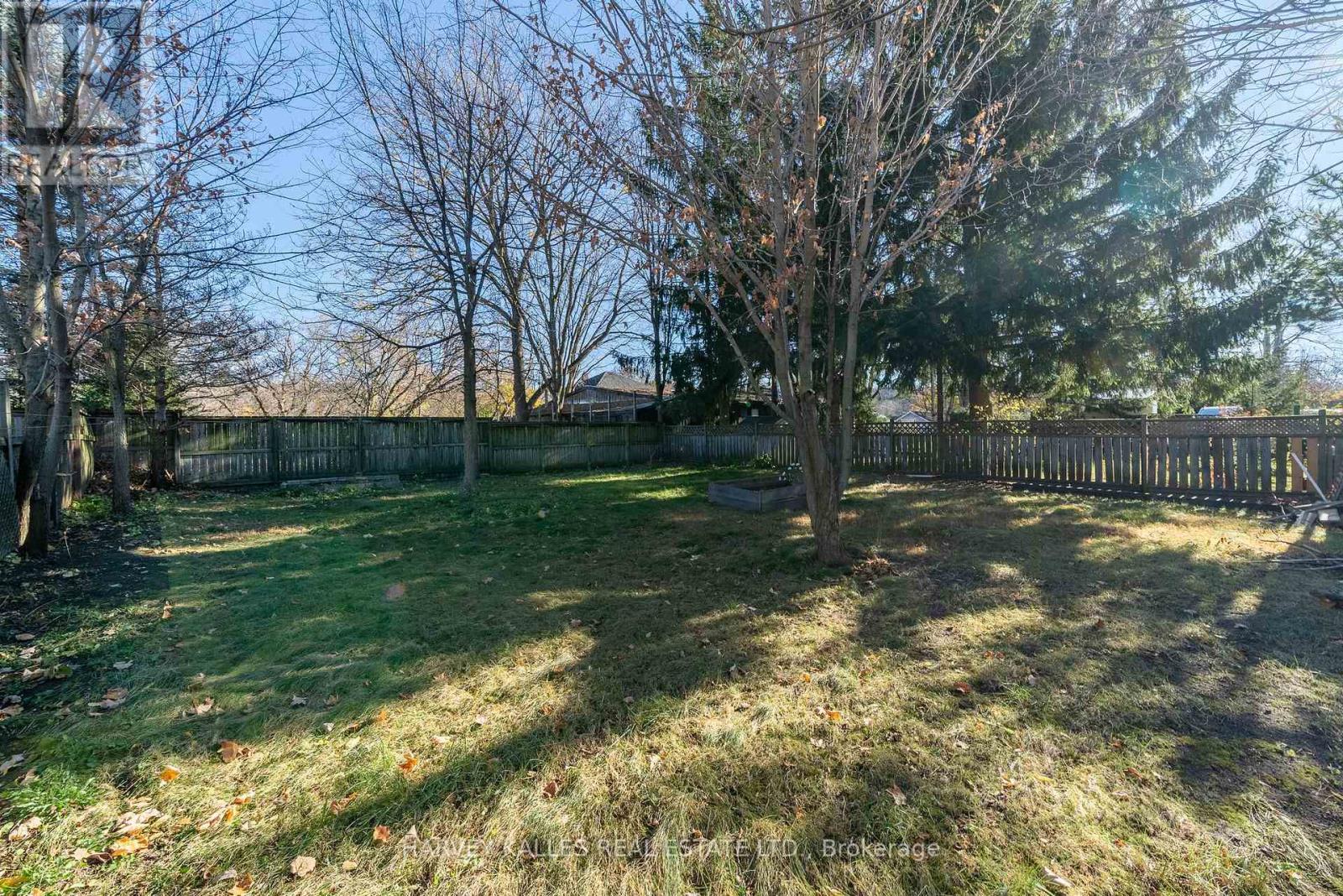 11 Ferguson Street, Prince Edward County, Ontario  K0K 2T0 - Photo 31 - X12321379