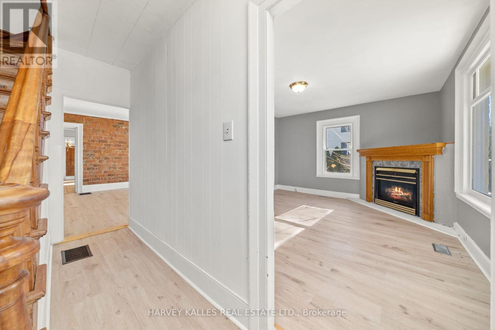 11 Ferguson Street, Prince Edward County, Ontario  K0K 2T0 - Photo 5 - X12321379