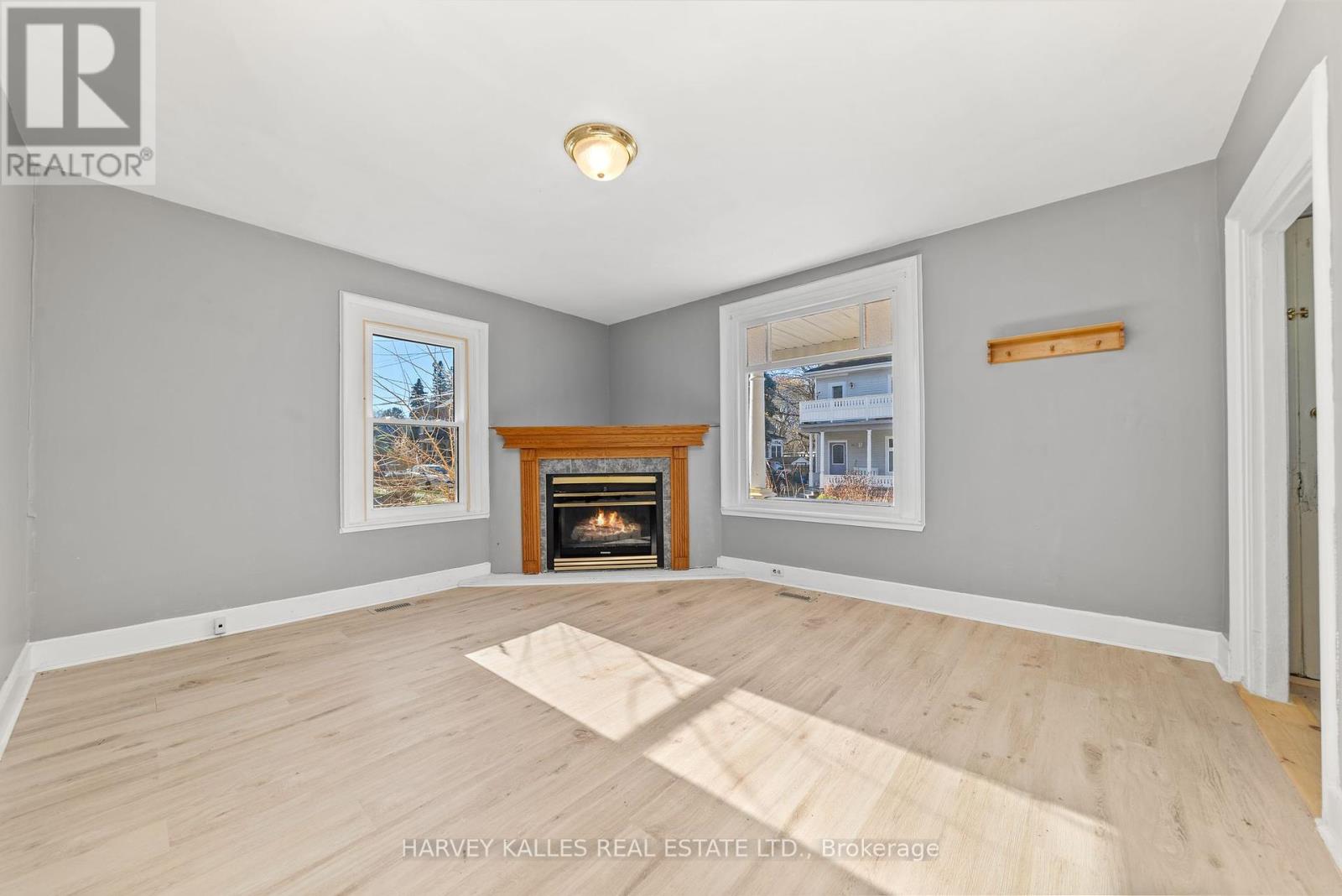 11 Ferguson Street, Prince Edward County, Ontario  K0K 2T0 - Photo 8 - X12321379