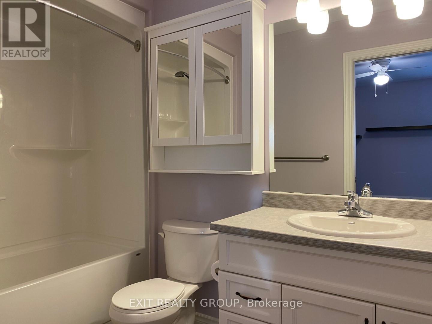 81 Mountain Ash Drive, Belleville, Ontario  K8N 0E3 - Photo 14 - X12321583