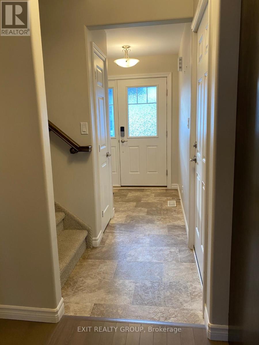 81 Mountain Ash Drive, Belleville, Ontario  K8N 0E3 - Photo 4 - X12321583
