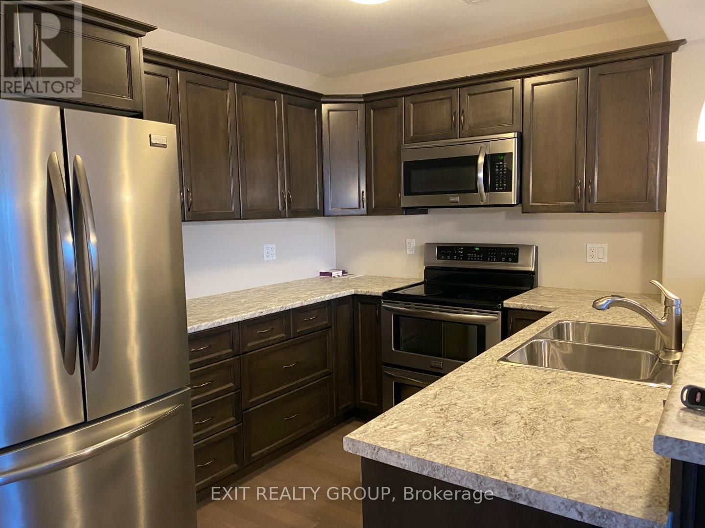 81 Mountain Ash Drive, Belleville, Ontario  K8N 0E3 - Photo 7 - X12321583