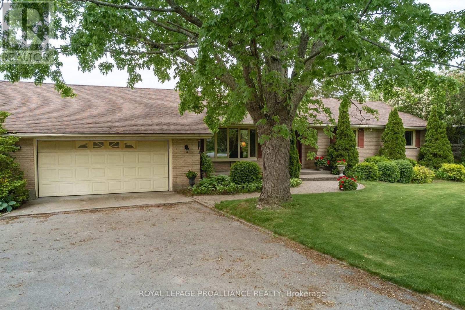 3286 County Rd 3 Road, Prince Edward County, Ontario  K0K 1L0 - Photo 39 - X12322237