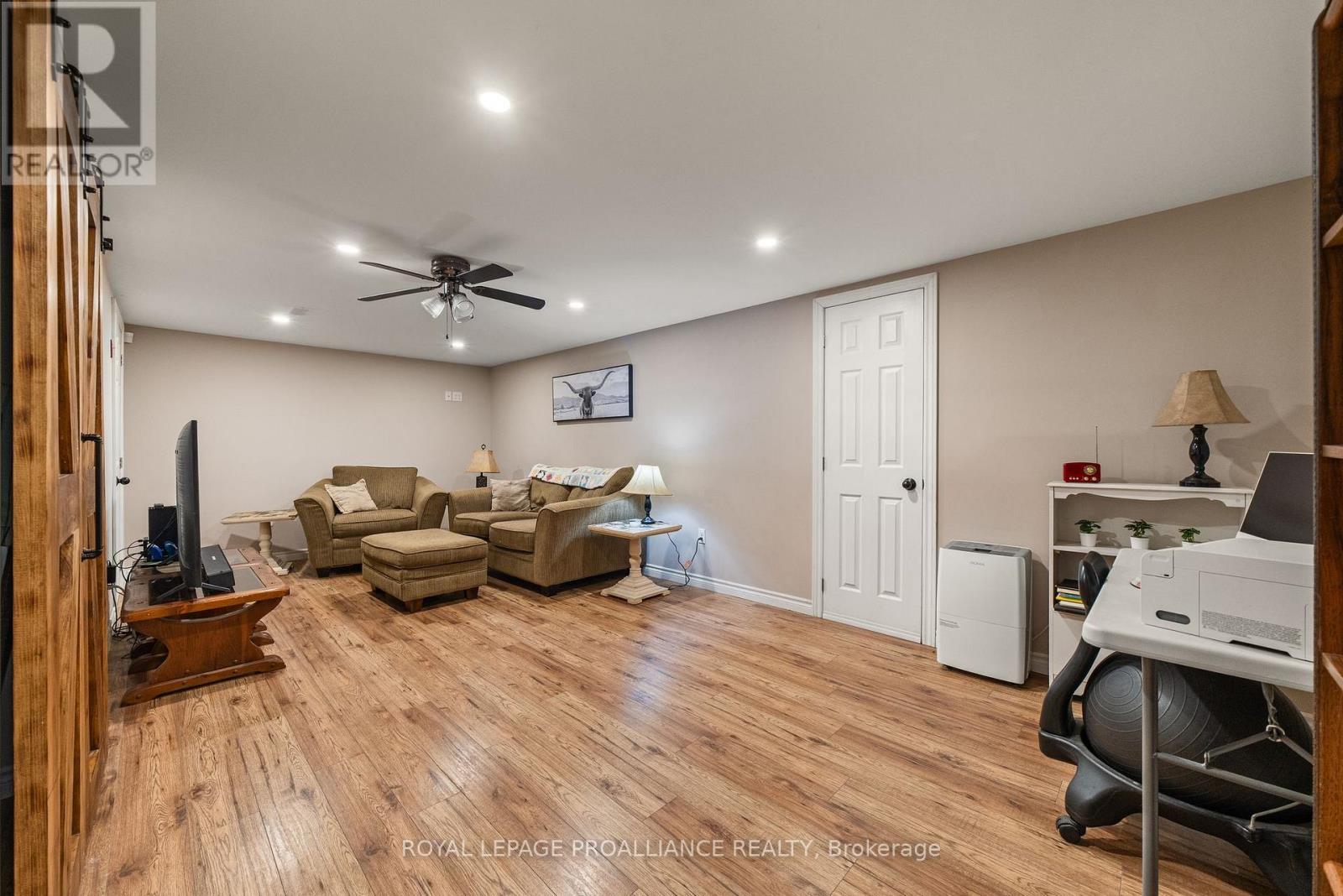 235 Farley Avenue, Belleville, Ontario  K8N 4L7 - Photo 32 - X12325014