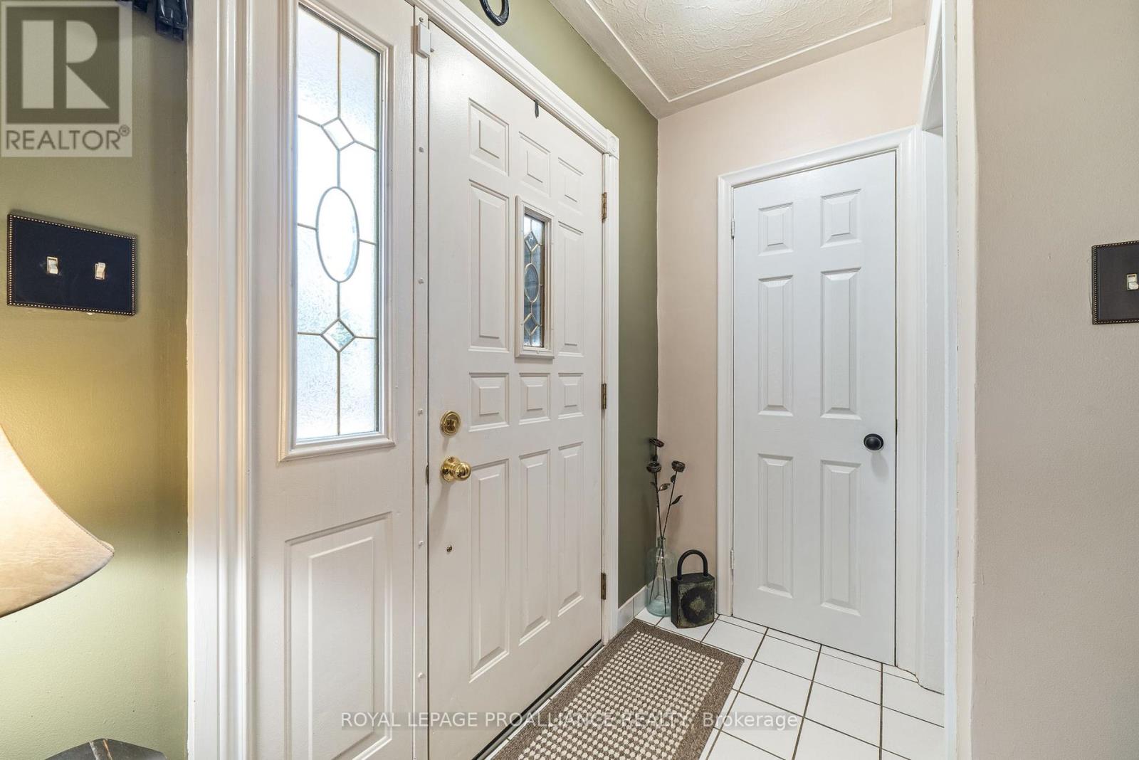 235 Farley Avenue, Belleville, Ontario  K8N 4L7 - Photo 7 - X12325014